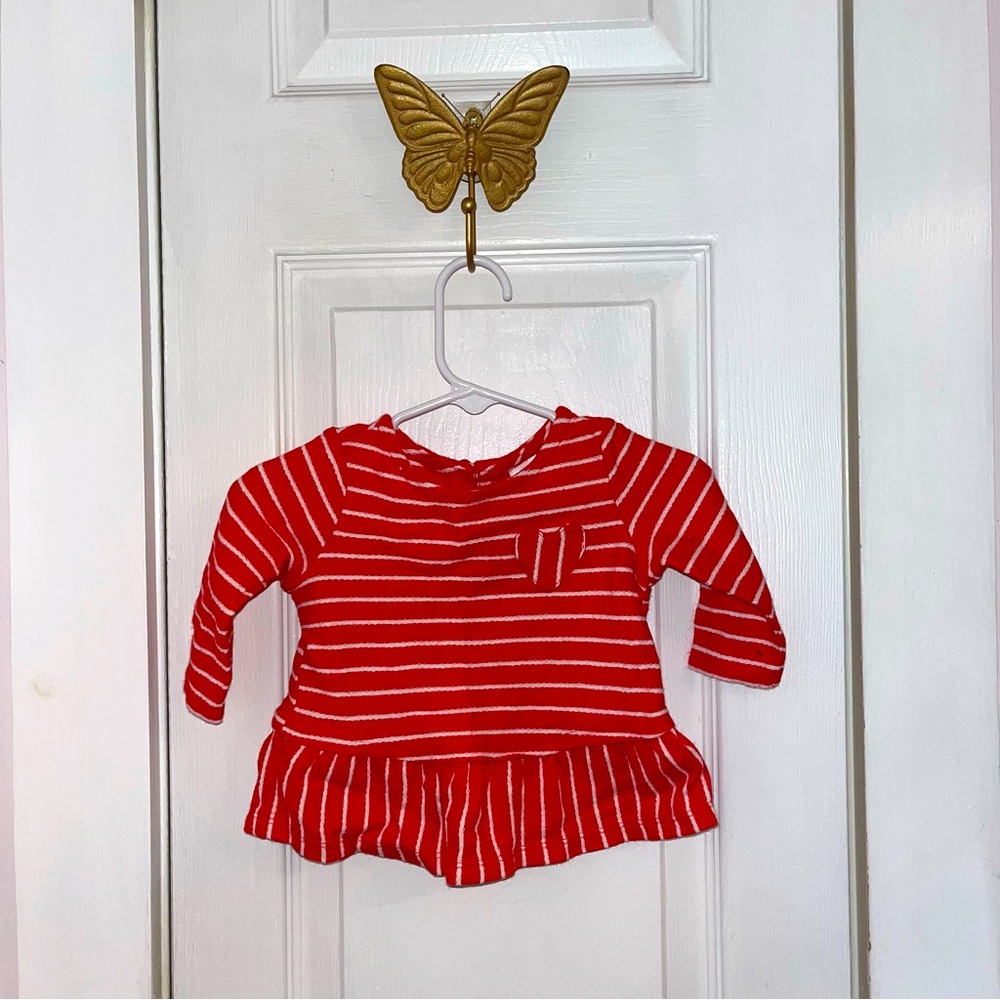 Carters 6-9 month heart top